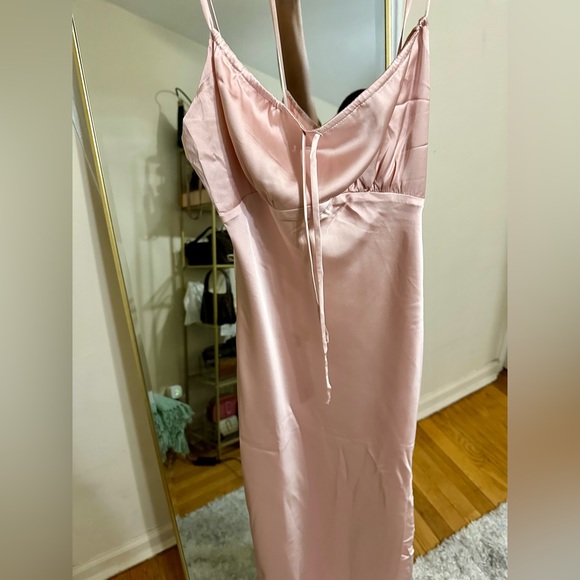 Lovers & Friends | Revolve Dee Midi Dress - Picture 5 of 8